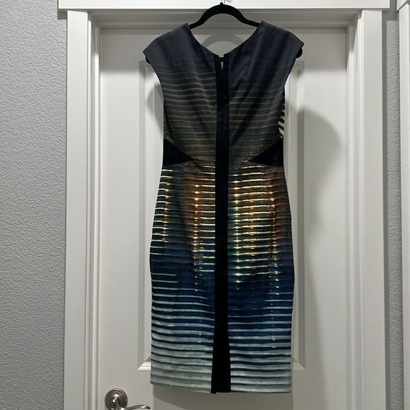 Karen Millen US 8 Cap Sleeve Sheath Dress - Picture 4 of 8